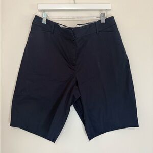 Talbots NWT the perfect short with 10 1/2 in inseam Shorts in Navy size 14